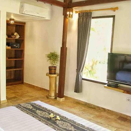 Villa Serene & Spa Mangsit Exterior foto